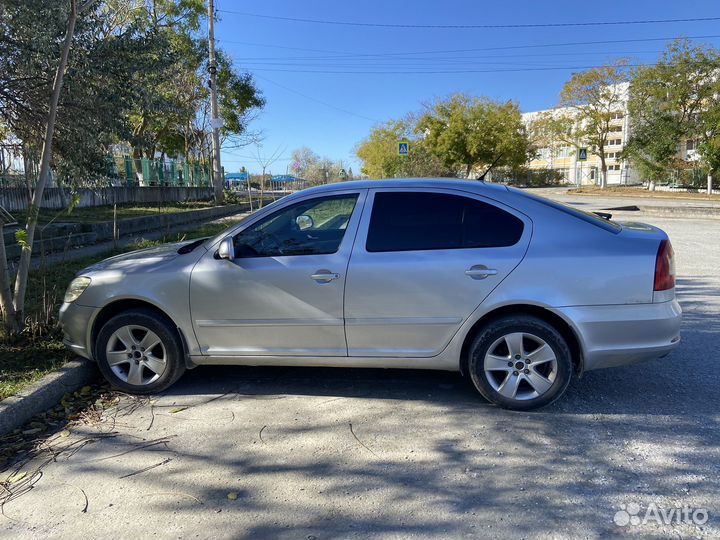 Skoda Octavia 1.6 AT, 2011, 317 275 км