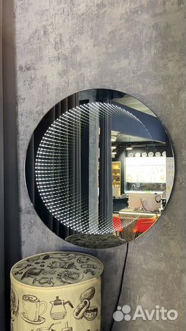 Круглое зеркало с туннельной подсветкой Dubiel Vit