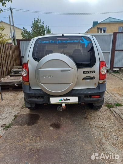 Chevrolet Niva 1.7 МТ, 2012, 100 000 км