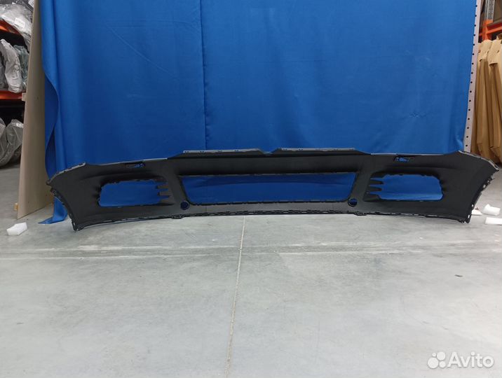 Бампер передний Фольксваген Туарег 2