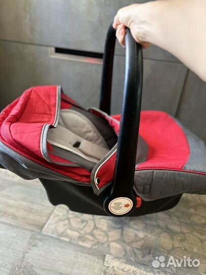 Переноска для детей в машину
