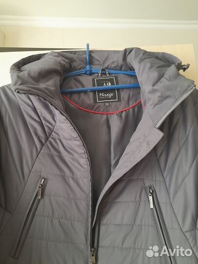 Продам куртку женскую