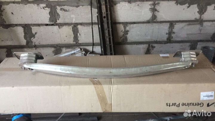 Усилитель заднего бампера веста