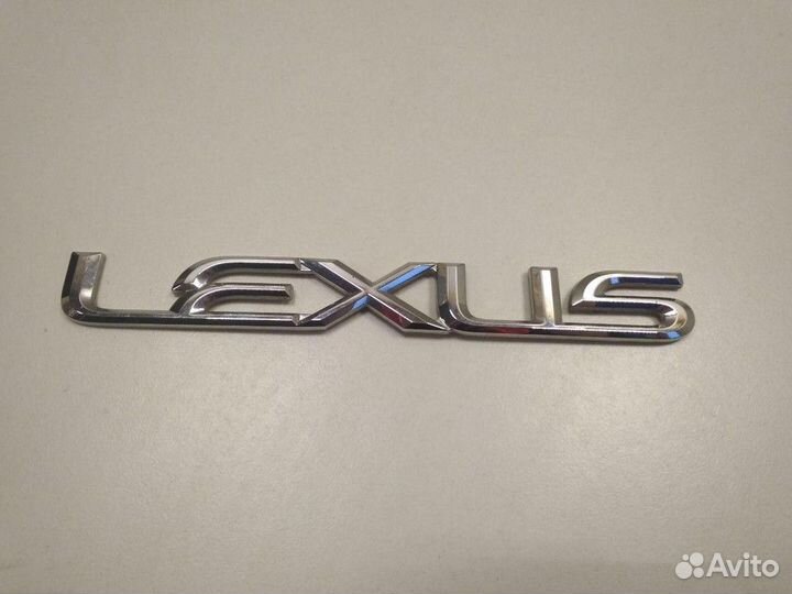 Эмблема на дверь багажника Lexus LX