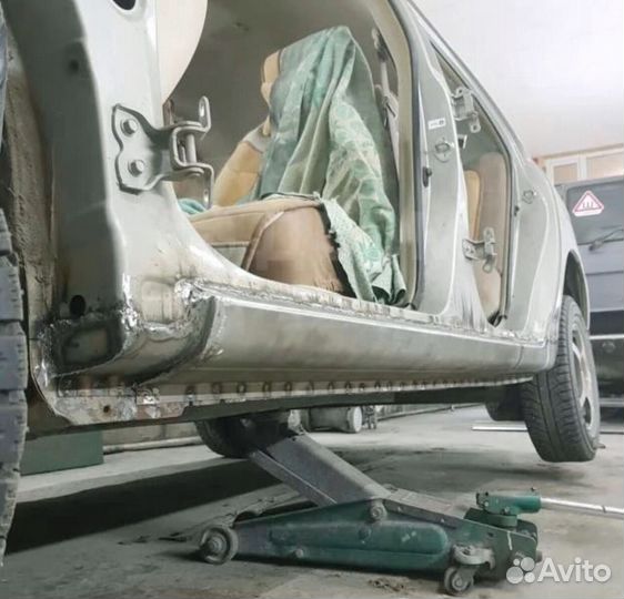 Арки на Toyota Land Cruiser Cignus Кузовные