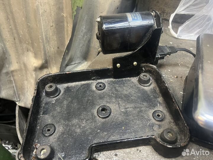 Швейная машина оверлок