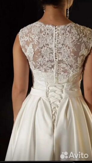Свадебное платье (новое) 42-44 размер