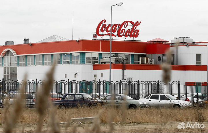 Охранник завода с перерывом на сон