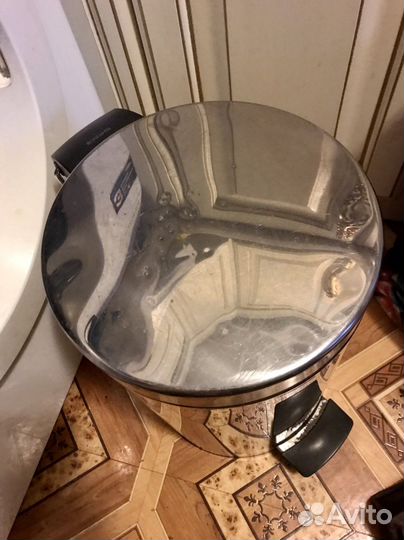 Ведро с педалью для мусора brabantia