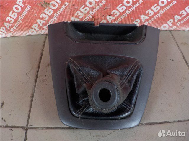 Консоль кпп Hyundai Tucson B383 G4GC4164497 2005