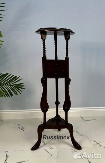 Подставка под цветы из дерева гевеи