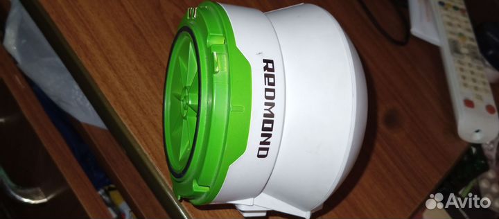 Мотор вертикального пылесоса Redmond RV-UR357