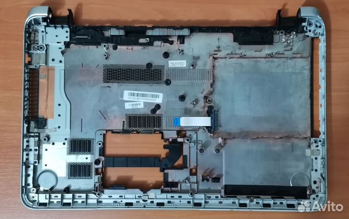 Поддон HP Pavilion 15-n**** (ZYU3IU86TP003)