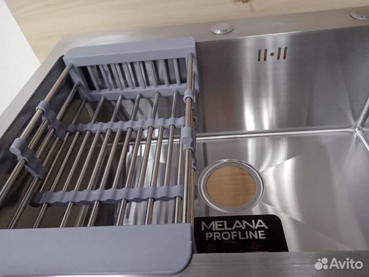 Мойка Melana