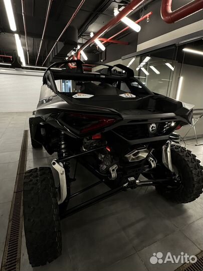 BRP Can-Am maverick R X RS 2024