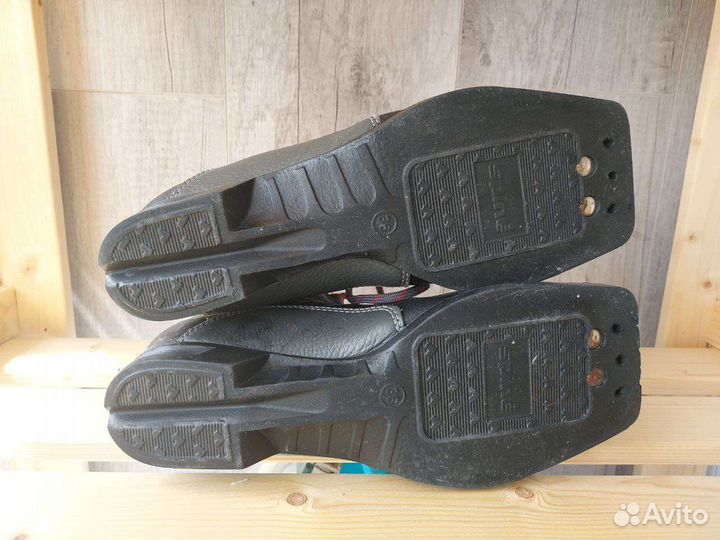 Лыжные ботинки