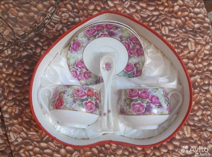 Фарфоровые пары с керамическими ложечками