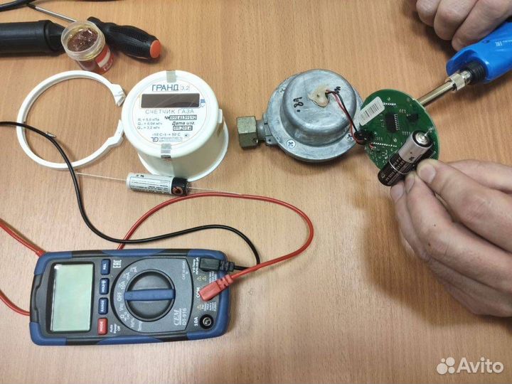 Замена батарейки в счетчиках газа
