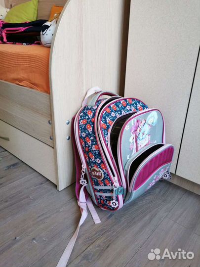 Школьный рюкзак для девочки