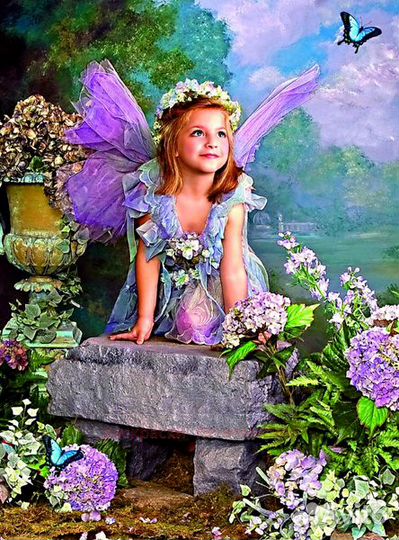 Алмазная мозаика 21x25 Милая девочка с фиолетовыми