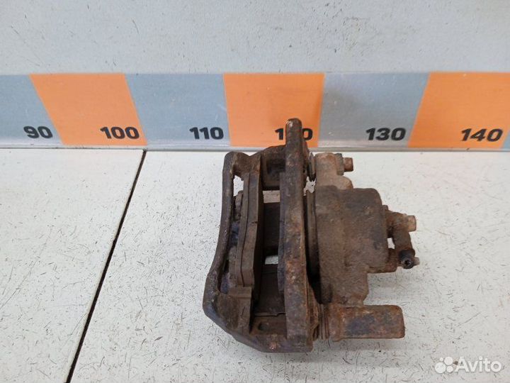 Суппорт передний правый Mazda 626 GF 1.8 1998