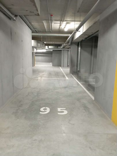 Машиноместо, 16 м²