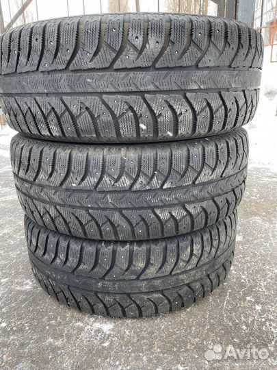 Bridgestone Ice Cruiser 7000 255/65 R17