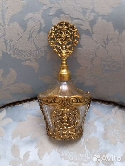 Флакон антикварный с путти