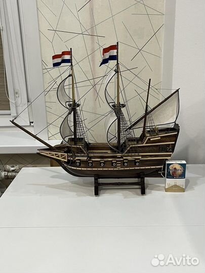Карабль ручной работы