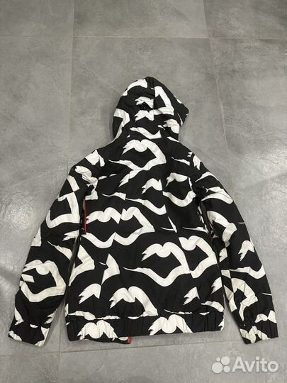 Сноубордическая куртка Burton