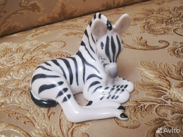 Статуэтки фарфоровые старинные