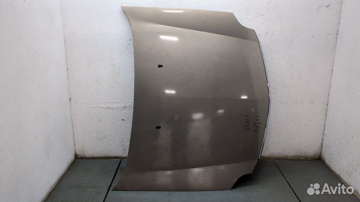 Капот Cadillac SRX, 2006