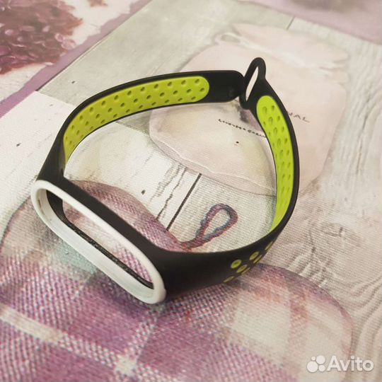 Xiaomi mi band 3: 2 браслета и 4 зарядки