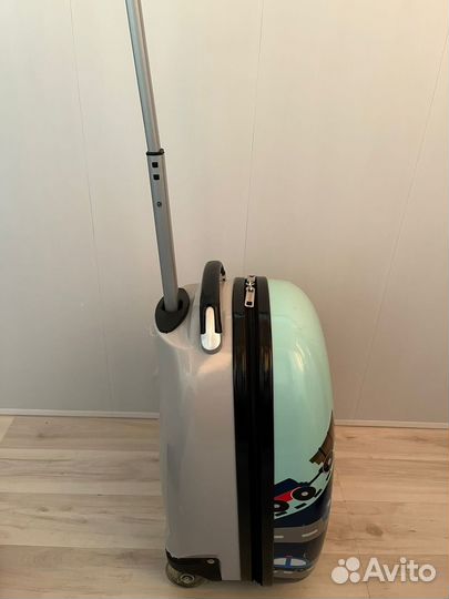 Детский чемодан