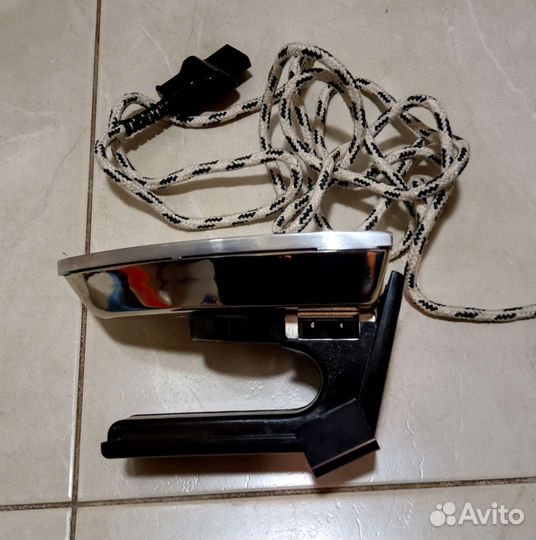 Электроутюг 