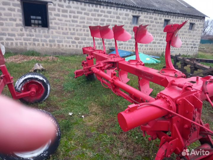 Плуг Gregoire Besson 5-9 корп. (SP 9), 2009