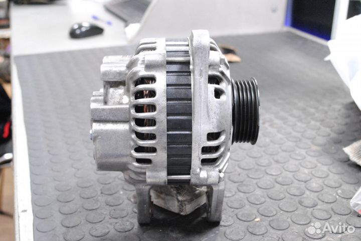 Генератор Mitsubishi Sigma, 3000 GT 3.0 б/у 90А