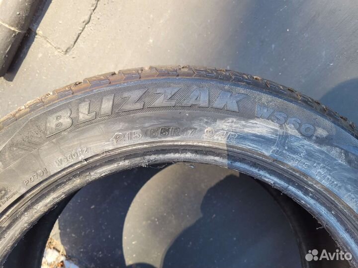 Bridgestone Blizzak Ice 215/55 R17