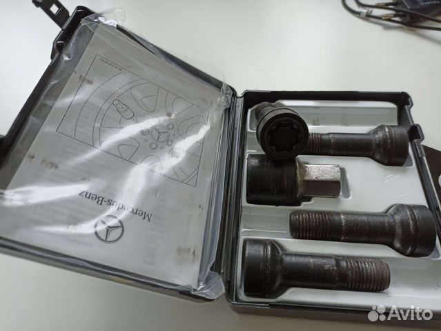 Комплект колёсных болтов для Mercedes