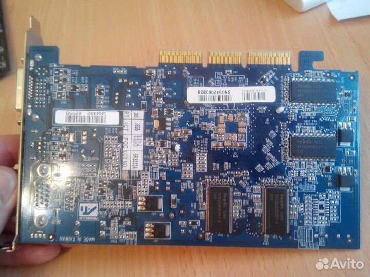 MSI GeForce FX 5200, ATi radeon 9250