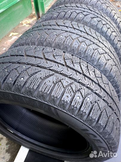 Bridgestone Ice Cruiser 7000 205/55 R16