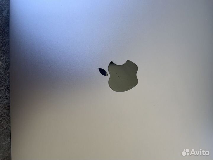 Macbook pro 13 2019 touch bar