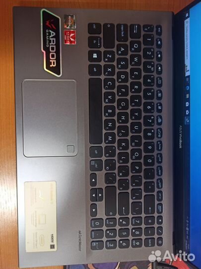 Asus vivobook 15