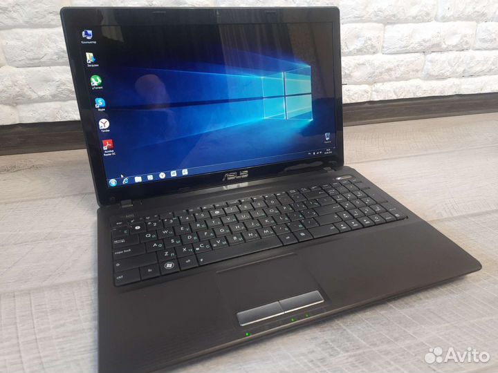 Ноутбук Asus x53u