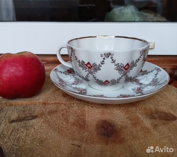 Чашка с блюдцем фарфор