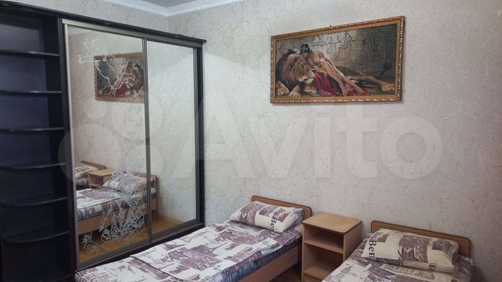 Дом 200 м² на участке 5 сот.