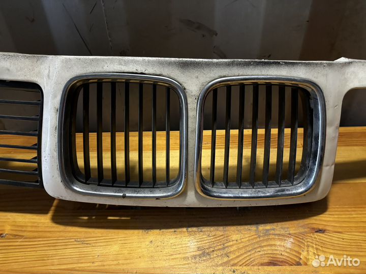 Решетка радиатора bmw 5 e 34