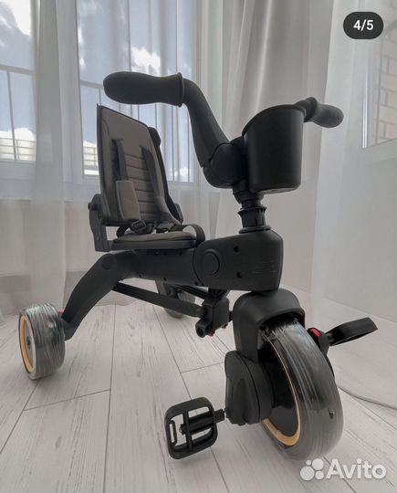 Новый велосипед коляска с ручкой, аналог Doona