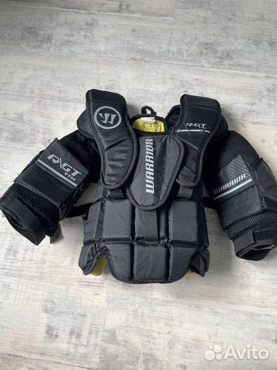 Детский вратарский нагрудник Warrior