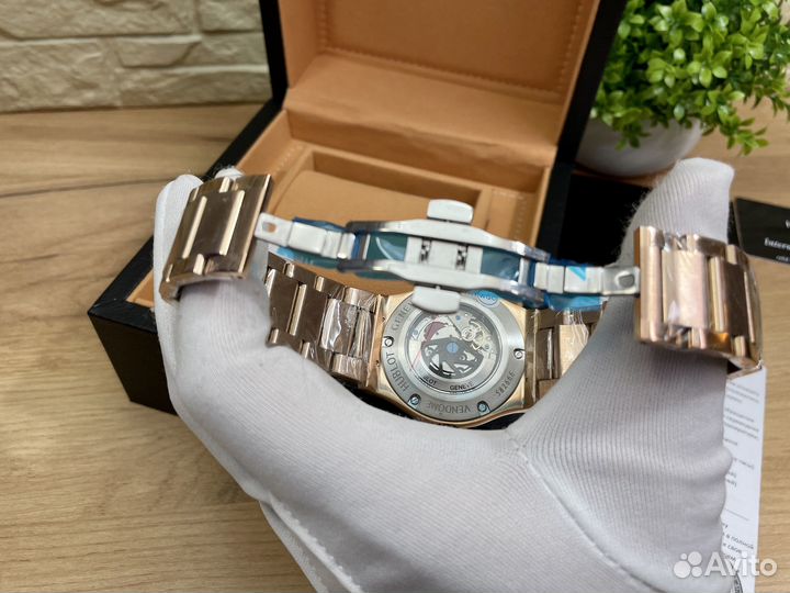 Механические часы Hublot